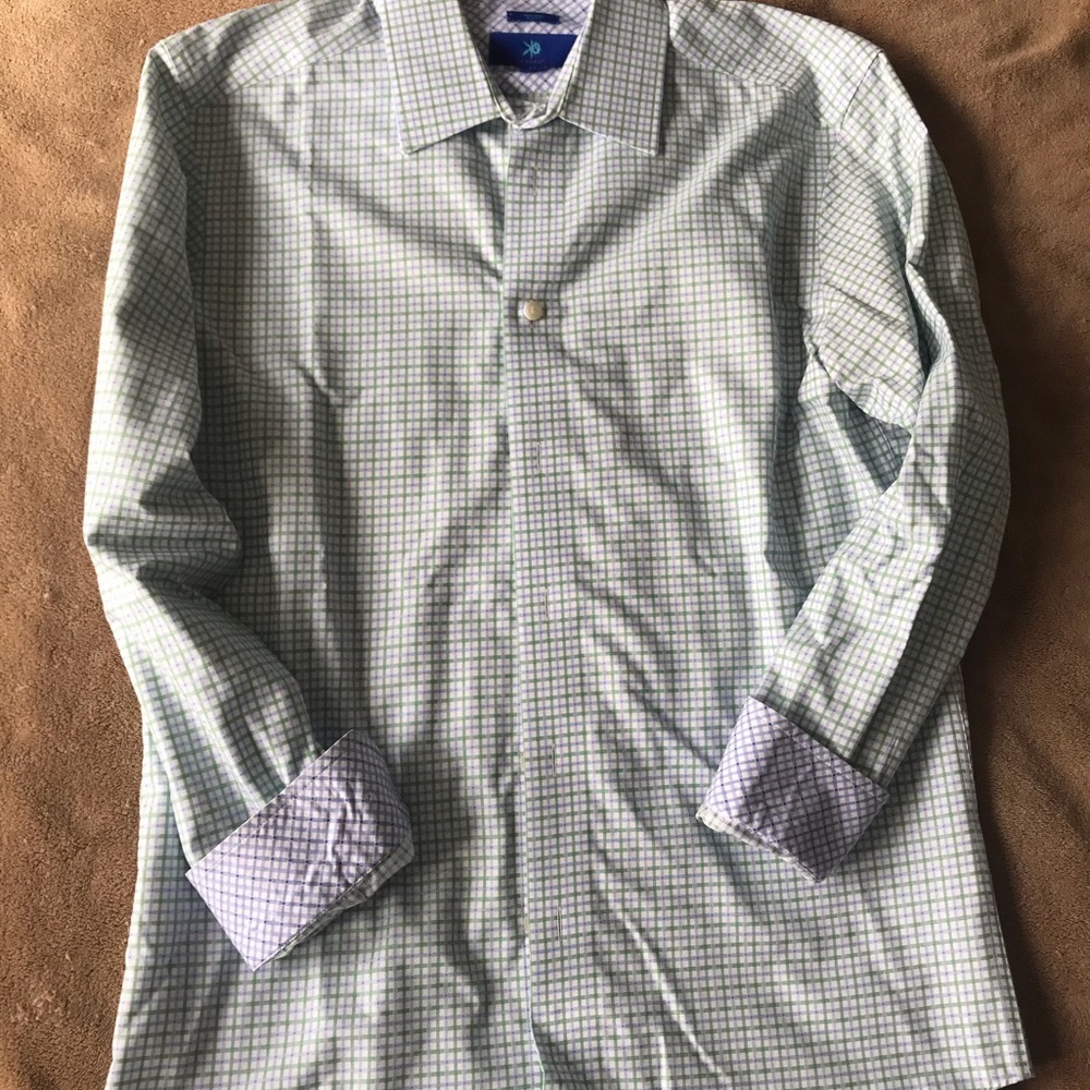 Men’s Warehouse dress shirt